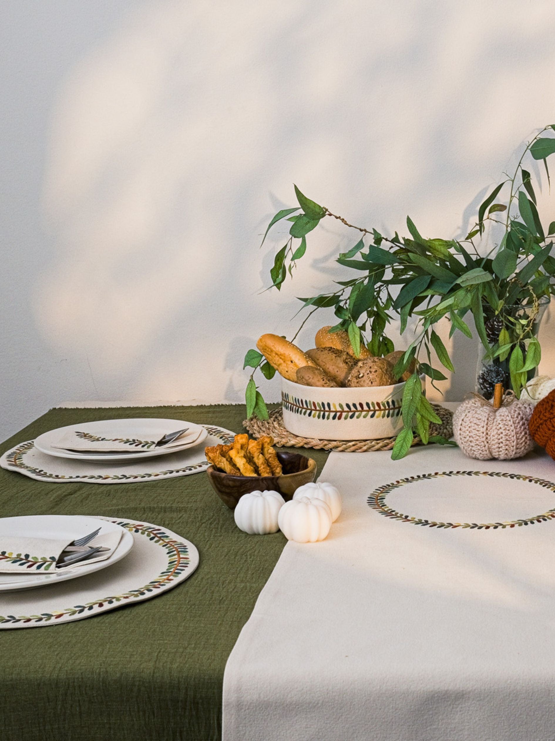 Simply Autumn - Set of 6 Round Placemats