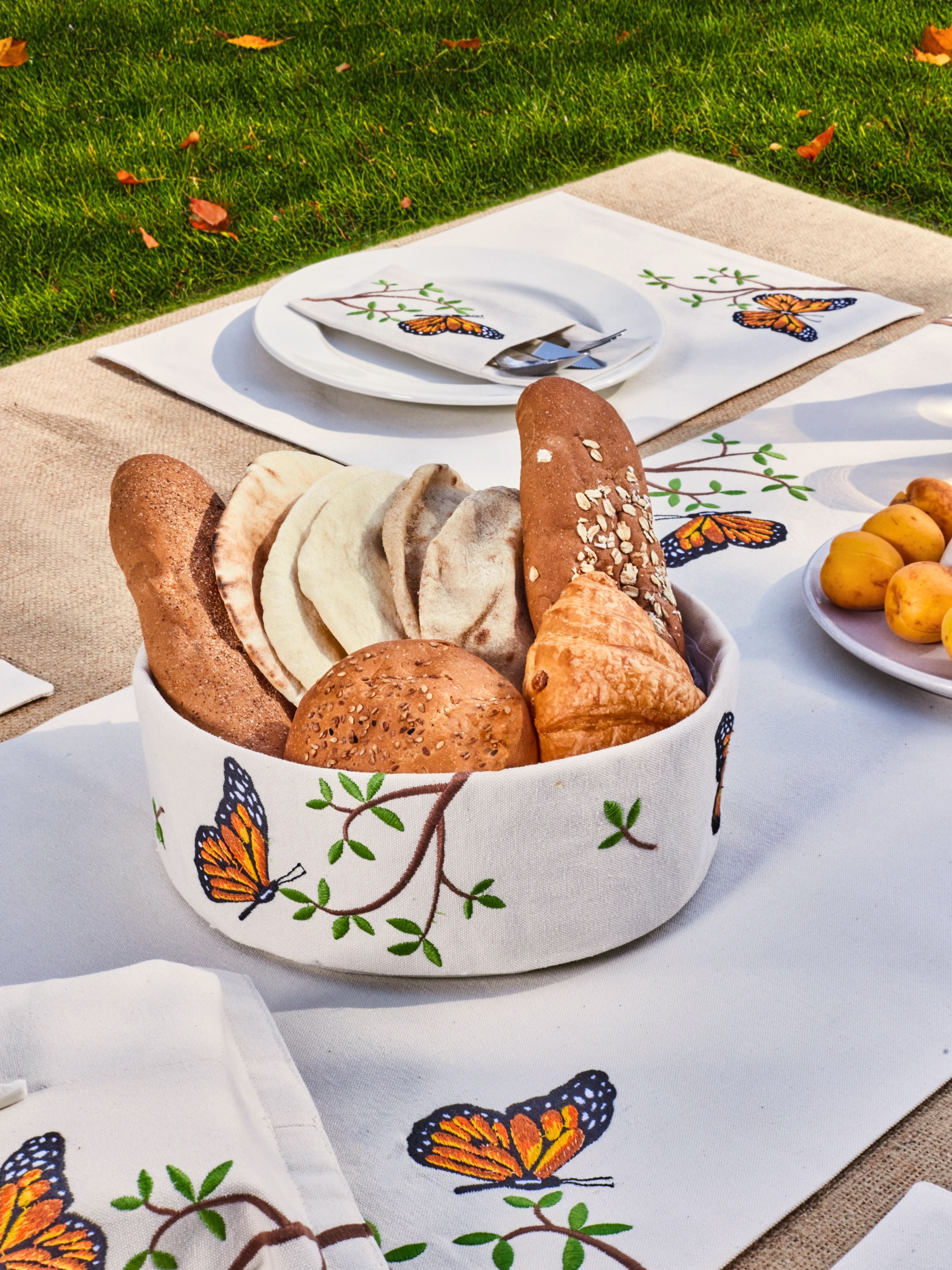 Amber Flight - Bread Basket